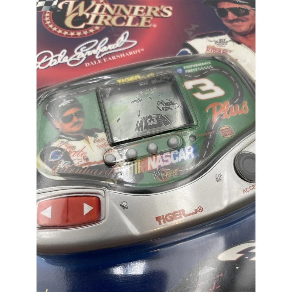 NEW Winner's Circle Dale Earnhardt 1999 NASCAR Racing Game Tiger Electronics